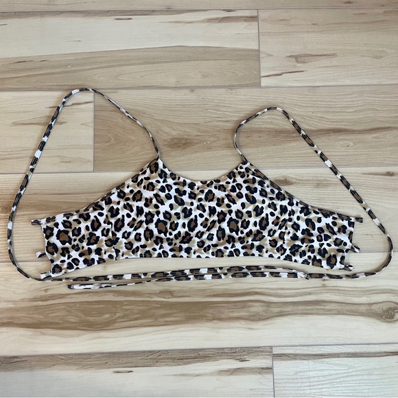 Leopard Print 2 Piece Swimsuit With Adjustable￼ Corset Back Size M Shein (183) - Picture 5 of 13